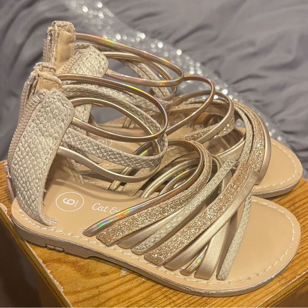 Size 6 toddler sandals